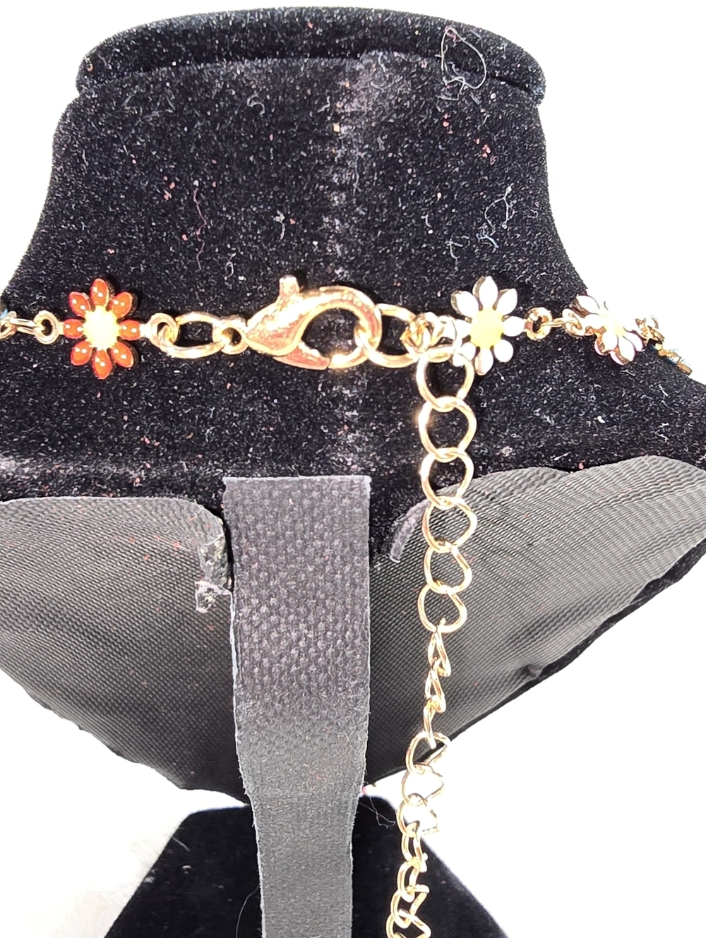 Colorful Daisies on Gold-tone  Chain Necklace - Picture 10 of 12